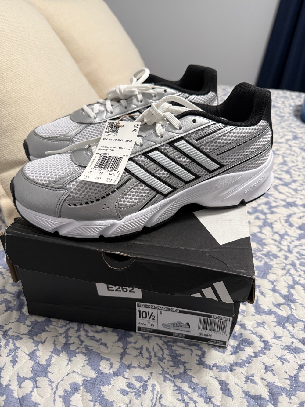 adidas Men’s Technochaos 2000 sneakers